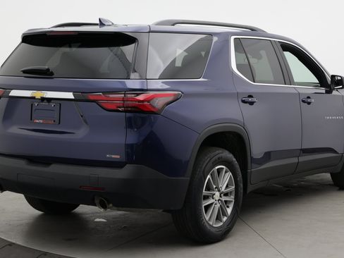 Used 2023 Chevrolet Traverse LT FWD image 7