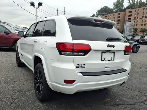Certified 2019 Jeep Grand Cherokee Altitude AWD/4WD image 7