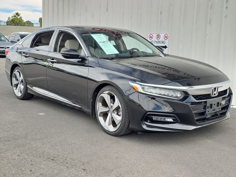 Used 2018 Honda Accord Touring image 39