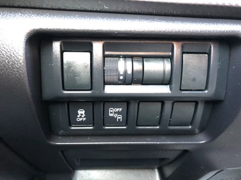 Used 2018 Subaru Impreza 2.0i Sport image 18