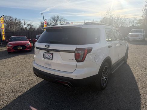 Used 2016 Ford Explorer Sport w/ Equipment Group 401A image 5
