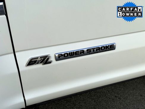 Used 2022 Ford F350 Lariat w/ Lariat Ultimate Package image 3