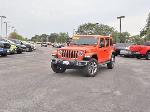 Used 2020 Jeep Wrangler Unlimited Sahara w/ Uconnect 4C Nav & Sound Group AWD/4WD image 2