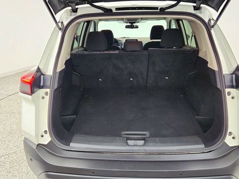 Used 2021 Nissan Rogue S image 21