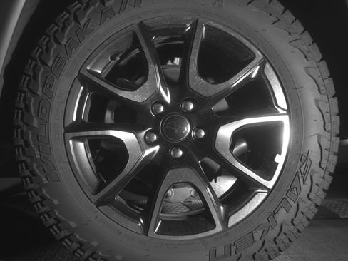 Used 2025 Jeep Compass Trailhawk AWD/4WD image 14