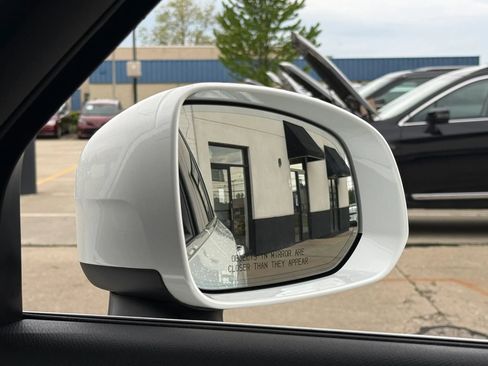 Used 2018 Volvo XC90 T6 Momentum w/ Convenience Package AWD/4WD image 49