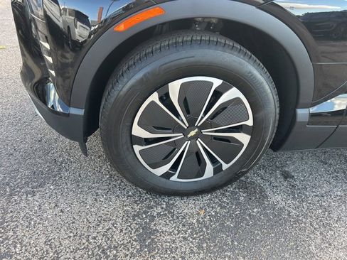 New 2026 Chevrolet Blazer EV LT image 10