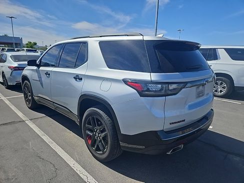 Used 2020 Chevrolet Traverse Premier w/ Redline Edition image 2