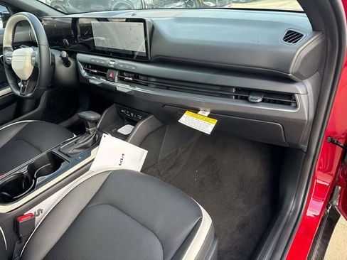 New 2025 Kia K4 GT-Line w/ GT-Line Premium Package image 15