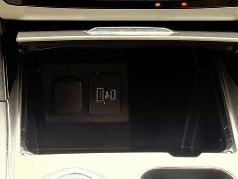 Used 2021 Ford Explorer 2WD image 7