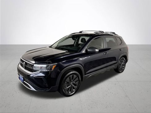 Used 2022 Volkswagen Taos S w/ IQ Drive S Package image 2