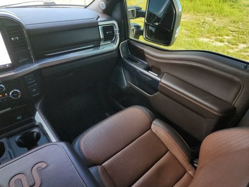 Used 2023 Ford F250 King Ranch w/ Chrome Package AWD/4WD image 21