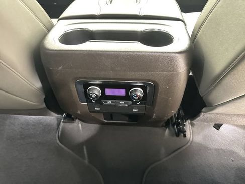 Used 2022 Chevrolet Tahoe LT w/ Luxury Package RWD image 21