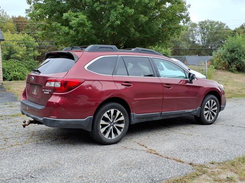 Used 2016 Subaru Outback 2.5i Limited AWD/4WD image 6