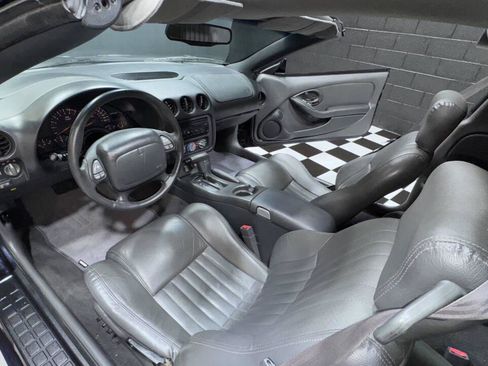 Used 1999 Pontiac Firebird Formula w/ Security Pkg image 2