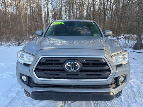 Used 2019 Toyota Tacoma SR image 2