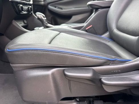 Used 2025 Buick Encore GX Sport Touring FWD image 14