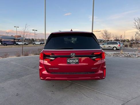 Used 2025 Honda Odyssey Sport-L image 7