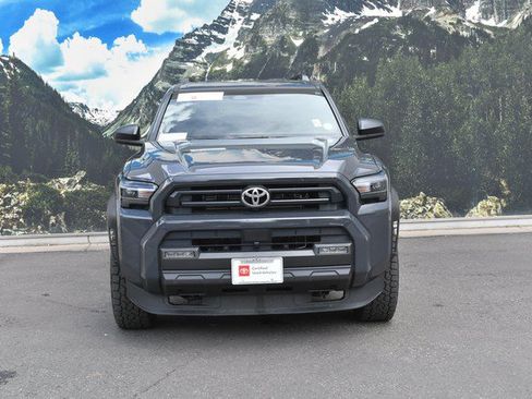 Certified 2025 Toyota 4Runner SR5 AWD/4WD image 5