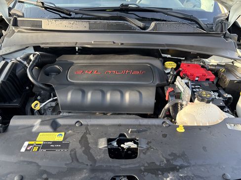 Used 2020 Jeep Compass Latitude AWD/4WD image 34