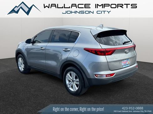 Used 2019 Kia Sportage LX AWD/4WD image 3