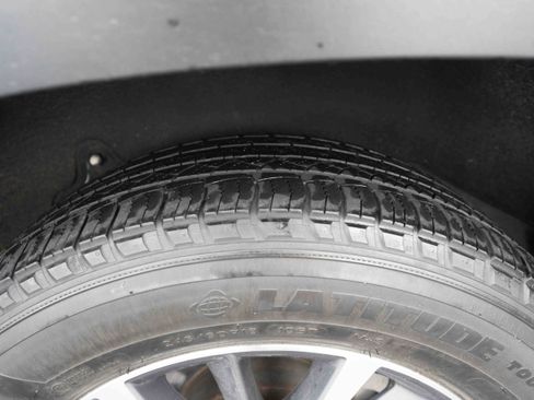 Used 2018 Toyota Highlander XLE image 31