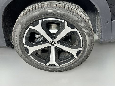 New 2026 Volkswagen Tiguan SE AWD/4WD image 7
