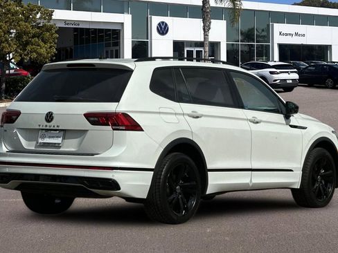 Used 2023 Volkswagen Tiguan SE R-Line FWD image 4
