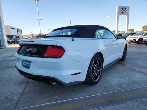 Used 2023 Ford Mustang Premium image 7