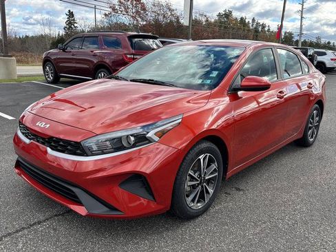 Certified 2024 Kia Forte LXS image 4