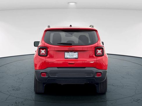 Used 2022 Jeep Renegade Latitude w/ Convenience Group image 7