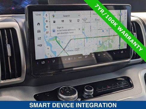 Certified 2025 Ford Expedition Active image 34