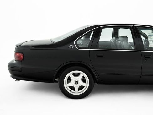 Used 1996 Chevrolet Impala SS image 49
