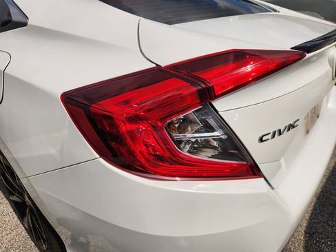 Used 2020 Honda Civic Sport image 7