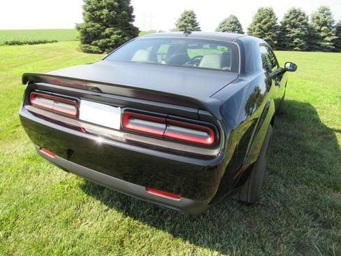 Used 2023 Dodge Challenger SRT Hellcat Redeye RWD image 10