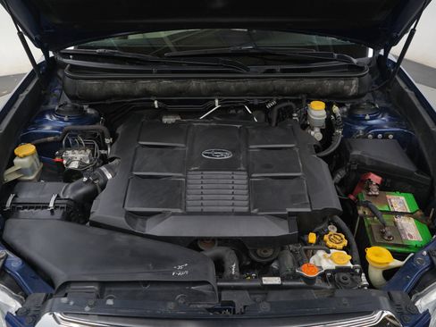 Used 2011 Subaru Outback 3.6R Limited w/ PWR Moonroof Pkg AWD/4WD image 29