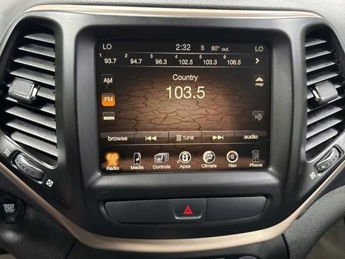 Used 2017 Jeep Cherokee High Altitude image 21