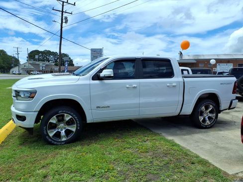 Used 2021 RAM 1500 Laramie w/ Sport Appearance Package AWD/4WD image 6