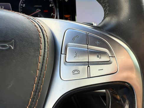 Used 2017 Mercedes-Benz S 550 Sedan image 29
