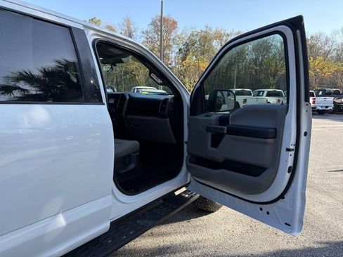 Used 2018 Ford F150 XLT image 35