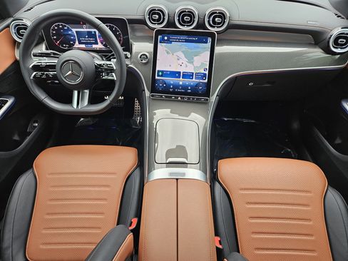 Certified 2025 Mercedes-Benz GLC 300 4MATIC image 17