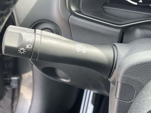 Used 2025 Nissan Z Sport w/ Floor Mat Package image 20