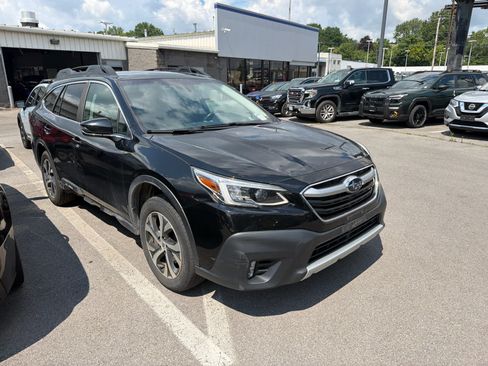 Used 2020 Subaru Outback Limited AWD/4WD image 2