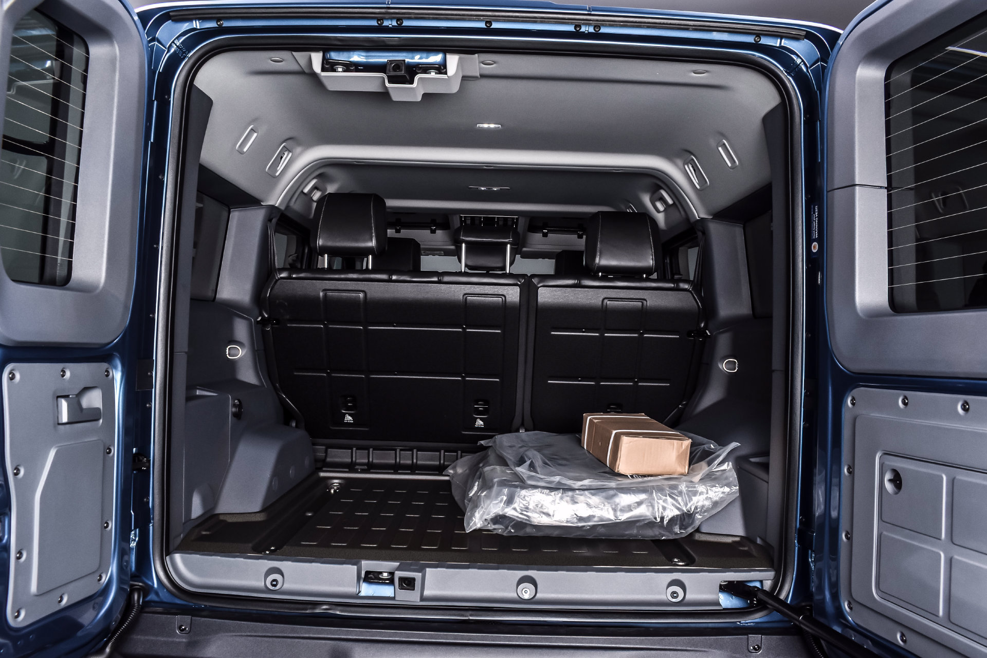 Used 2025 INEOS Grenadier Station Wagon AWD/4WD image 12