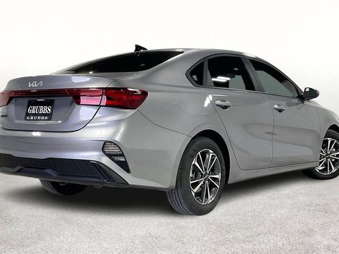 Used 2024 Kia Forte LXS image 2