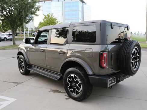 Used 2025 Ford Bronco Outer Banks AWD/4WD image 5
