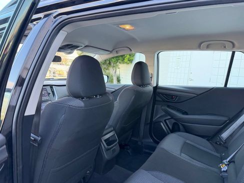 Used 2022 Subaru Outback AWD/4WD image 15