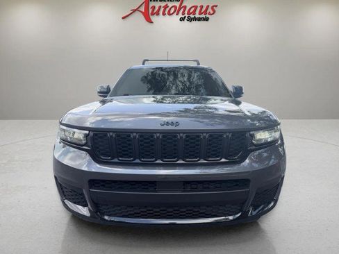 Used 2022 Jeep Grand Cherokee L Laredo AWD/4WD image 2