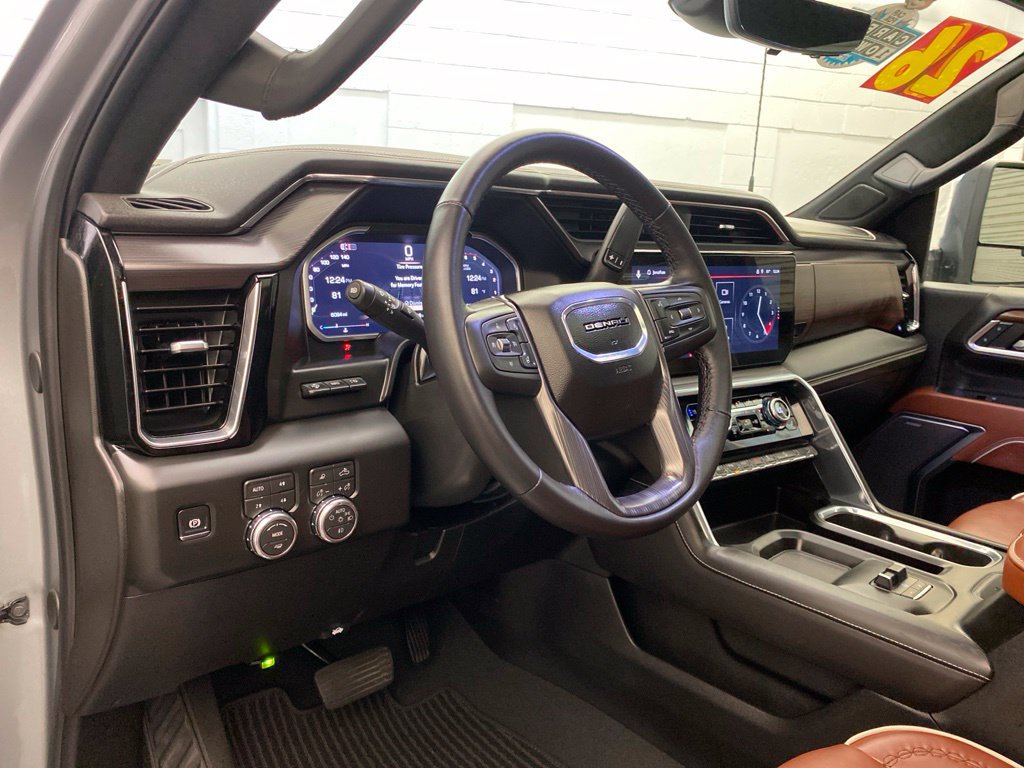 Used 2026 GMC Sierra 2500 Denali Ultimate AWD/4WD image 14