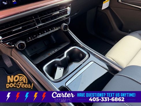 New 2026 Chevrolet Traverse Z71 w/ Driver Confidence Package image 23